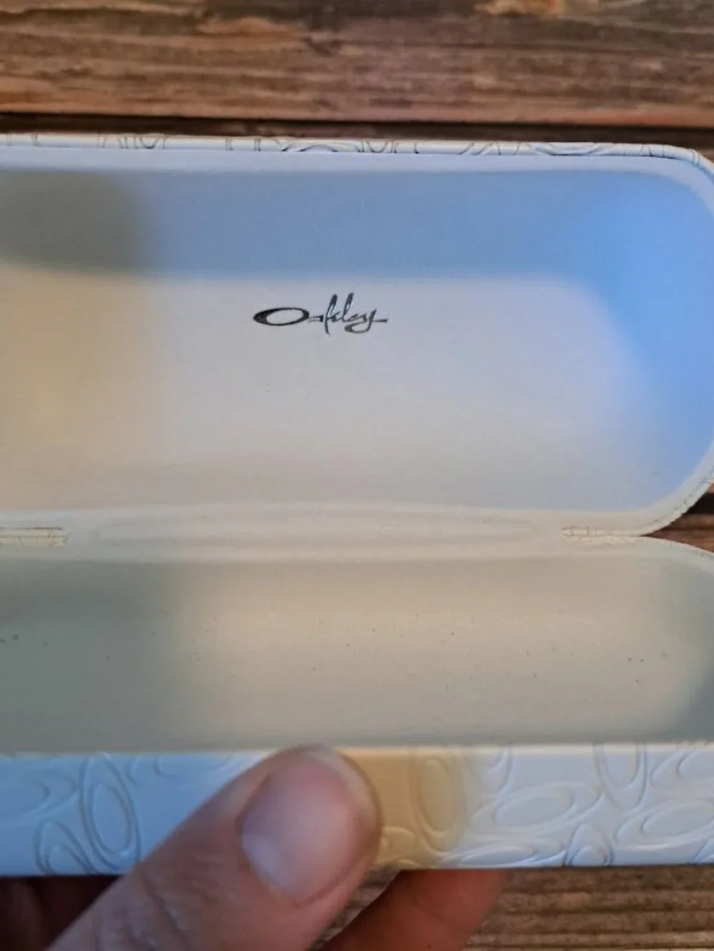 Oakley White had case sunglass case *case only* great condition